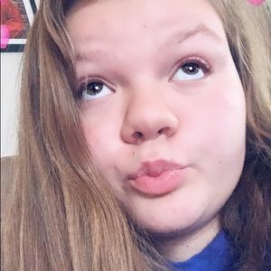 Meet your Posher, Carly